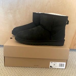 UGG Classic Mini Boot Black